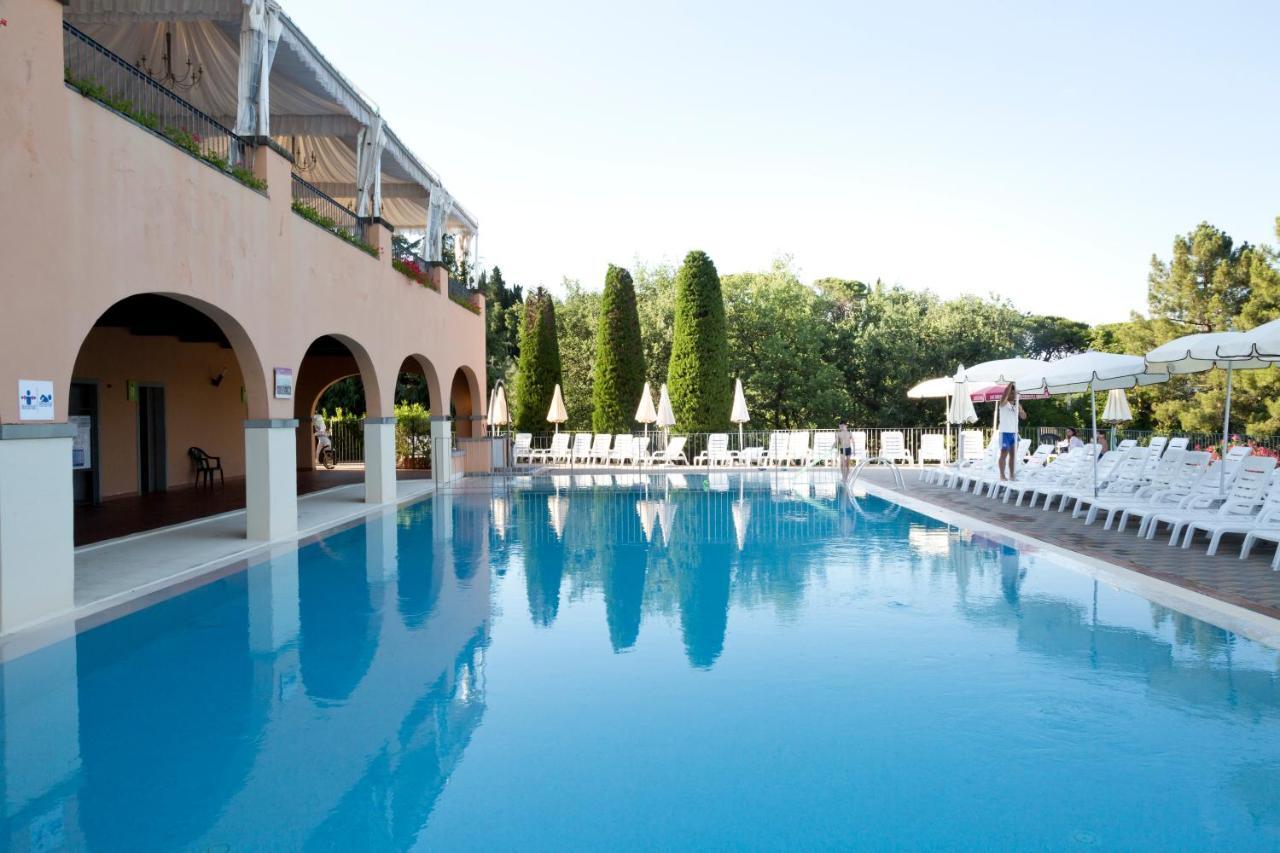 Villa Norcenni Aparthotel Филине Валдарно Екстериор снимка
